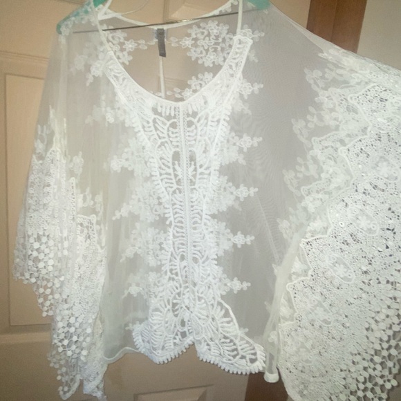 Sheer laced white shirt. - Picture 3 of 3